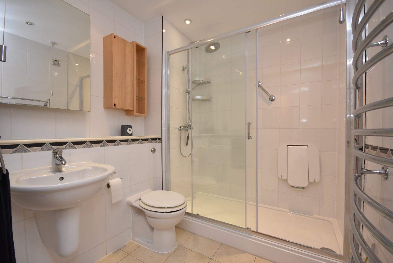 99 Capri House, Lynton Court, Chandlery Way, Cardiff, CF10 5NG